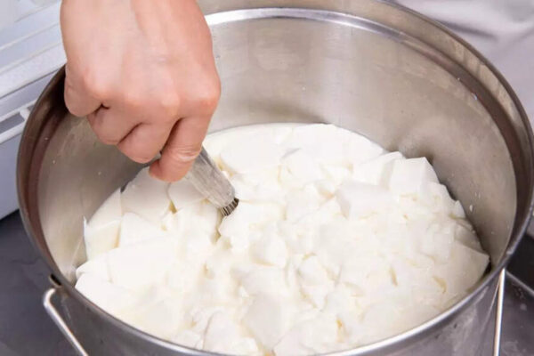 How to stop milk curdling while cooking creamy soups, tea, sauces and curries |