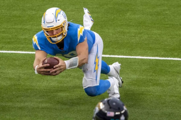 Breaking Justin Herbert injury update: Why the Chargers QB’s white glove has L.A. fans nervous before Eagles game