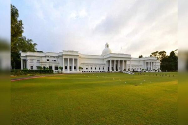 5 IIT Roorkee scholarships every student should know about: Check who is eligible to apply and amount offered