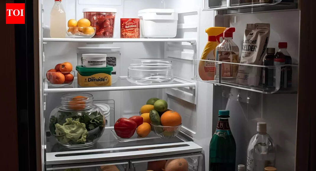 Remove fridge frost and bad odours instantly with hot water: A simple method for a cleaner, fresher appliance |