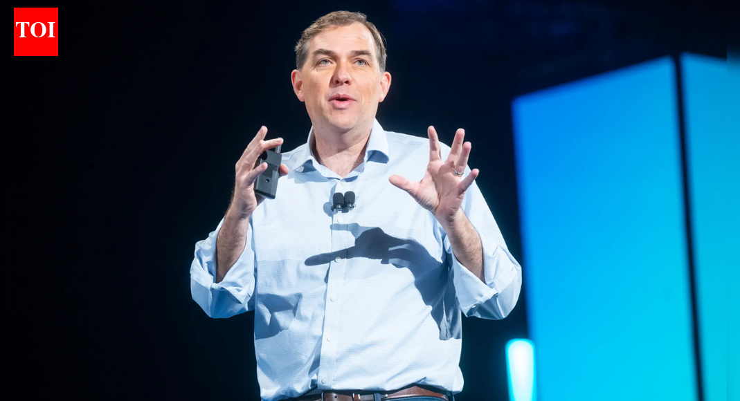 AWS CEO Matt Garman: AI agents cannot be replacements for employees, they are ways to..