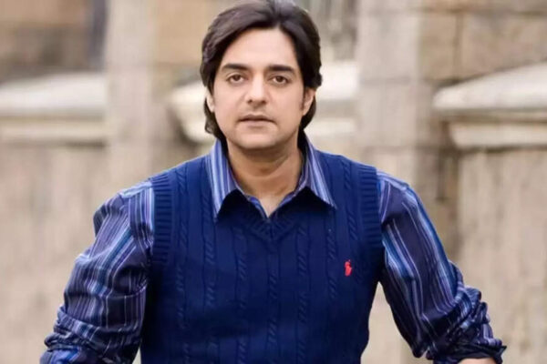 Aishwarya Rai and Shah Rukh Khan’s co-star Chandrachur Singh lands in Aligarh over ancestral property dispute; visits District Magistrate’s office with mother
