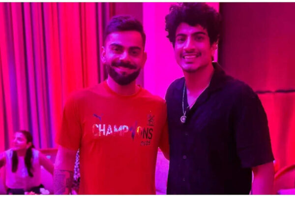When Palash Muchhal shared a frame with THIS cricket legend, don’t forget to zoom in on the actress in background