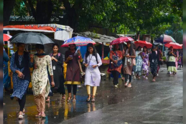 Colleges and schools in Chennai to remain closed Thursday as heavy rain continues due to Cyclone Ditwah