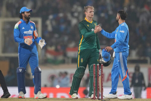 IND vs SA: Virat Kohli, Ruturaj Gaikwad tons in vain; South Africa beat India by four wickets to level series 1-1