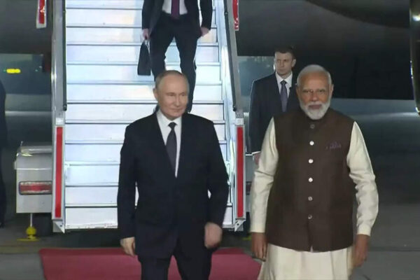 Putin India Visit: PM Modi welcomes Russian President in Delhi, shares car ride after warm reception – key points