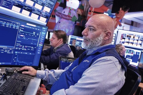 US market today: Wall Street edges higher near records; traders weigh corporate earnings and rate-cut expectations