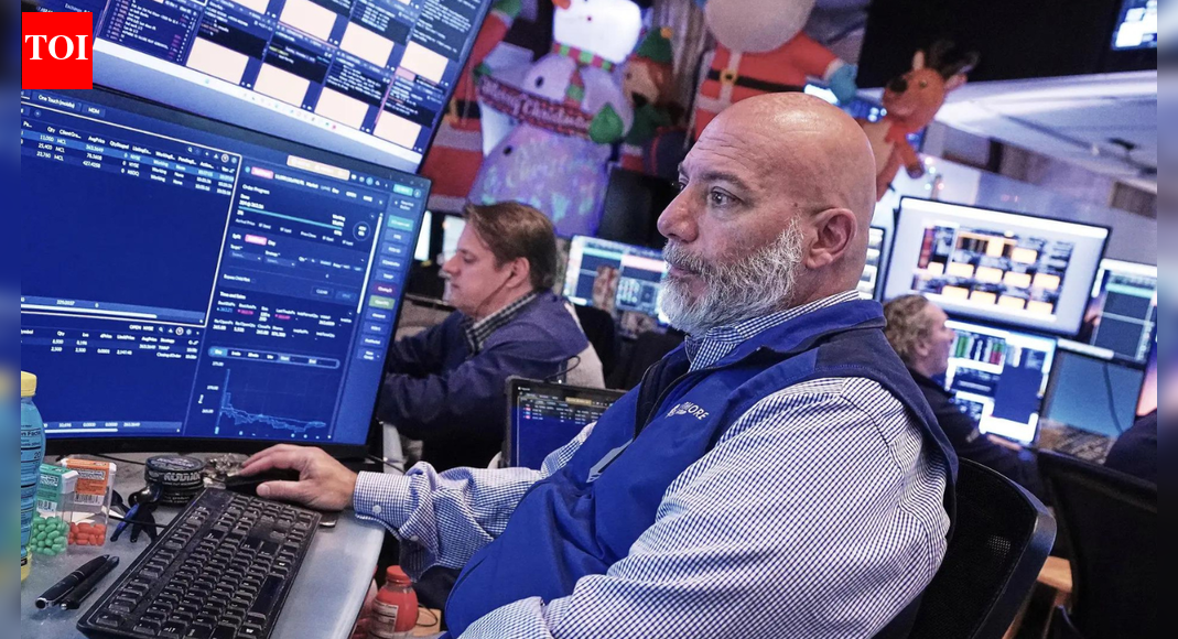 US market today: Wall Street edges higher near records; traders weigh corporate earnings and rate-cut expectations