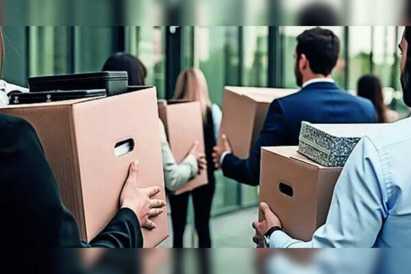 Americans are losing jobs at an alarming rate: Tech, telecom, retail hit hardest