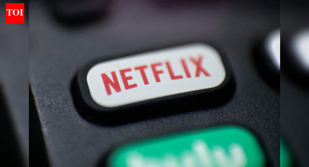 Lights, camera, contract! Netflix leads talks to buy Warner Bros Discovery with  per share – how much are other bidders offering?