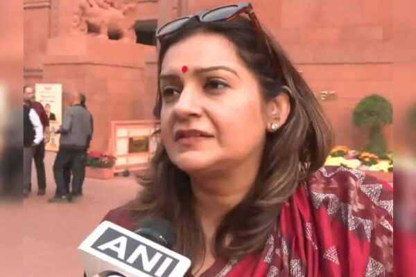 Shiv Sena (UBT) MP Priyanka Chaturvedi slammed the Centre for excluding Congress leaders Mallikarjun Kharge and Rahul Gandhi from President Murmu’s state dinner for Vladimir Putin. She termed the move “petty,” arguing the President’s office should be bipartisan. Congress leaders echoed this sentiment, questioning the guest list and alleging government insecurity. Priyanka Chaturvedi (File photo/ANI) NEW DELHI: Shiv Sena (UBT) MP Priyanka Chaturvedi on Saturday criticised the Centre for not inviting Congress president Mallikarjun Kharge and Congress leader Rahul Gandhi — the leaders of the opposition (LoP) in the Rajya Sabha and Lok Sabha, respectively — to the state dinner hosted by President Droupadi Murmu in honour of Russian President Vladimir Putin.Chaturvedi, a former Congress leader, described the omission as “petty.”“The position of the President is not affiliated with any political side. It is bipartisan. So the President has to take note of all sides… No trend should be started that further pollutes democratic rules and regulations. The dignity and responsibility attached to the President’s office must be upheld. It looked very petty that only the ruling side was invited,” she told news agency ANI.Earlier, in a post on X, Chaturvedi accused the government of “hijacking” the state visit, writing: “Dear @rashtrapatibhvn, your role in democracy is bipartisan… Unfortunate to see a state banquet to welcome a foreign dignitary being hijacked by the government to keep away leaders of the opposition. This doesn’t augur well for democracy and only shows the pettiness of the ruling dispensation. Don’t become another toolkit in their hand to throttle long-held customs and traditions.”Congress general secretary Jairam Ramesh had confirmed that the two LoPs were not invited to the official dinner at Rashtrapati Bhavan.Congress leader Pawan Khera also questioned the decision to invite party colleague Shashi Tharoor while excluding senior leaders, saying he was “quite surprised” by the guest list.Gandhi also alleged that the government had not scheduled a meeting between him, in his capacity as LoP, and President Putin, attributing the move to the government’s “insecurity.”The Russian president was on a two-day visit to Delhi on Thursday and Friday — his first trip to India since December 2021 and the first since the outbreak of the Ukraine war.About the AuthorTOI News DeskThe TOI News Desk comprises a dedicated and tireless team of journalists who operate around the clock to deliver the most current and comprehensive news and updates to the readers of The Times of India worldwide. With an unwavering commitment to excellence in journalism, our team is at the forefront of gathering, verifying, and presenting breaking news, in-depth analysis, and insightful reports on a wide range of topics. The TOI News Desk is your trusted source for staying informed and connected to the ever-evolving global landscape, ensuring that our readers are equipped with the latest developments that matter most.”Read MoreEnd of ArticleFollow Us On Social MediaVideosUS Singer Calls PM Modi World’s Top Leader, Warns Washington To Recalibrate Its India Strategy FastEx-Pentagon Official Says Asim Munir Must Be Arrested As He Slams US Policy, Calls For India ApologyAfter Rajnath’s Babri Remark, Sonia Targets BJP In Fiery Counterattack Over Maligning Nehru LegacyMurshidabad Tense as Humayun Kabir Faces Heat Over ‘Babri Masjid’ Foundation and Heavy DeploymentEx-Pentagon Official Credits Trump For India-Russia Bonhomie, Calls His India Policy HypocriticalShashi Tharoor’s Presence At Putin Dinner Sparks Congress Outrage Over Rahul, Kharge Missing Invite’Grow Together’: In Parting Speech, Putin Adopts PM Modi’s ‘Sabka Saath, Sabka Vikas’ Mantra”Next Year in Russia…” Deputy PM Manturov Urges Indian Companies to Expand Bilateral Trade”Ordinary Indians Pay Price” Rahul Gandhi Calls Indigo Chaos The ‘Cost Of Monopoly Model’India, Russia Renew Call for Inclusive UN Security Council Structure: MEA123PhotostoriesSonam Kapoor stuns in double Banarasi Kadhwa border saree: Is this the most iconic pregnancy saree look ever?IndiGo Flight Chaos at IGI: Family Stranded, Terminals Jammed, Passengers Wait Hours, Fares Surge, No Clear UpdatesWhat is the Portfolio diet, what does it comprise and how it helps the heart8 quick, high-protein breakfasts as recommended by a top gastroenterologistThe Holy Book You Must Read According To Your Birth NumberFrom Bollywood to Hollywood: Stars who crossed bordersWhy people are going crazy over the Chinese Persimmon and what makes this fruit specialLegendary artist Frank Gehry passes away at 96: A look at his 7 most iconic buildings7 bizarre animal eyes that defy everything you know about visionSilsila, Darr and Chandni; Yash Chopra’s love triangles that made heartbreak look impossibly beautiful123Hot PicksIndigo Flight DelayPutin India VisitWorld NewsGold rate todaySilver rate todayPublic Holidays NovemberBank Holidays NovemberTop TrendingDelhi Student MurderDelhi Airport AdvisoryIndigo Flight CancellationCandace OwensAryna Sabalenka Net WorthHow to get danny Phantom in FortniteTravis KelceJohn Cena FinalJEE Advanced Exam DateDDA RecruitmentExam Schedule