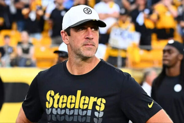 Pittsburgh Steelers QB Aaron Rodgers rumored to join Green Bay Packers’ rival if he returns in 2026 season