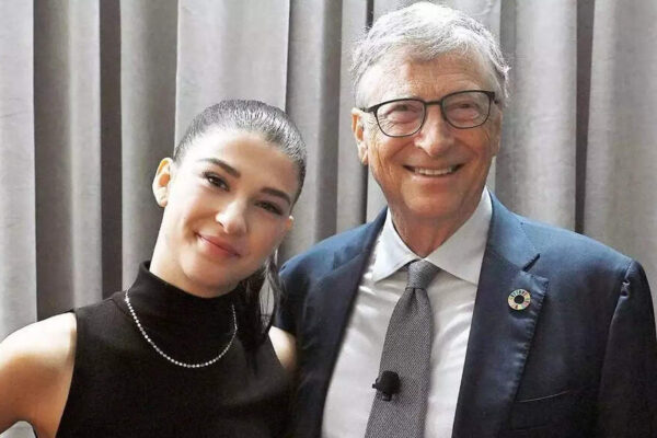Phoebe Gates gets  million for Phia, that made father Bill Gates say: When your daughter asks if you’d be willing to work a shift in …