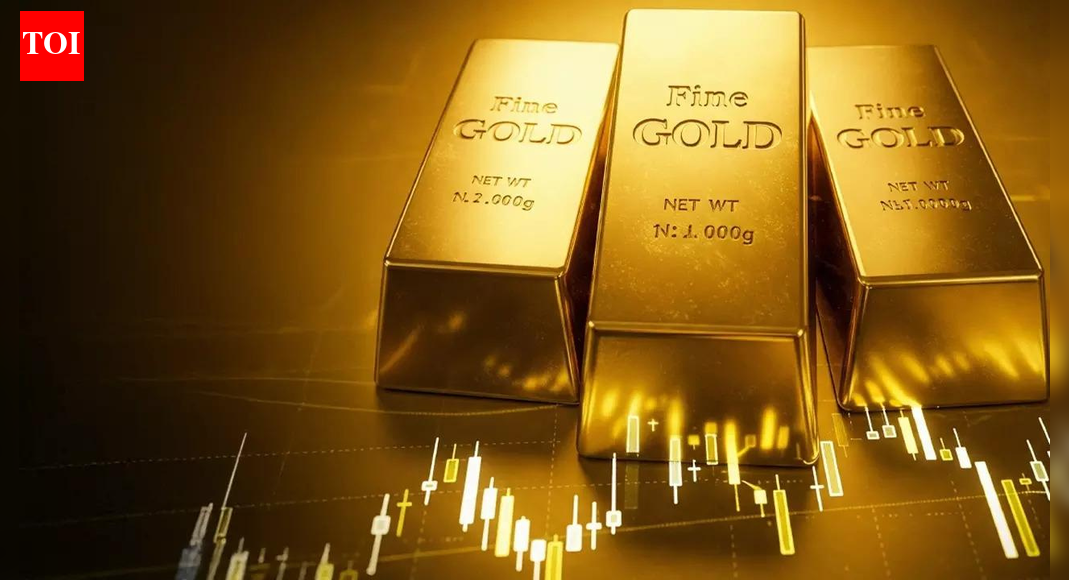 Gold rate outlook: Prices stay firm as Fed decision nears;  analysts say rupee weakness adds support