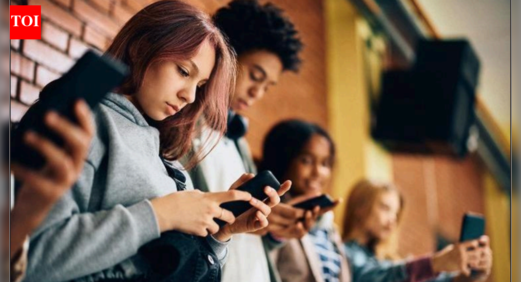 A grand social media experiment begins in Australia