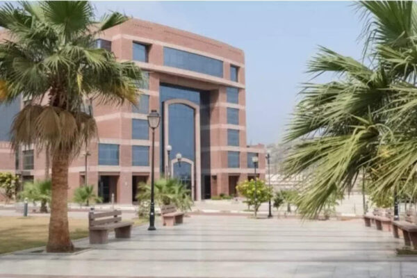 Saudi Arabia: Taibah University suspends in-person classes across Madinah region | World News