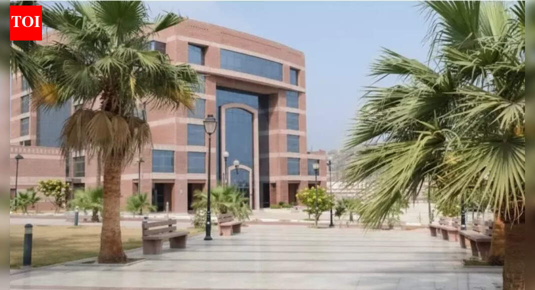 Saudi Arabia: Taibah University suspends in-person classes across Madinah region | World News