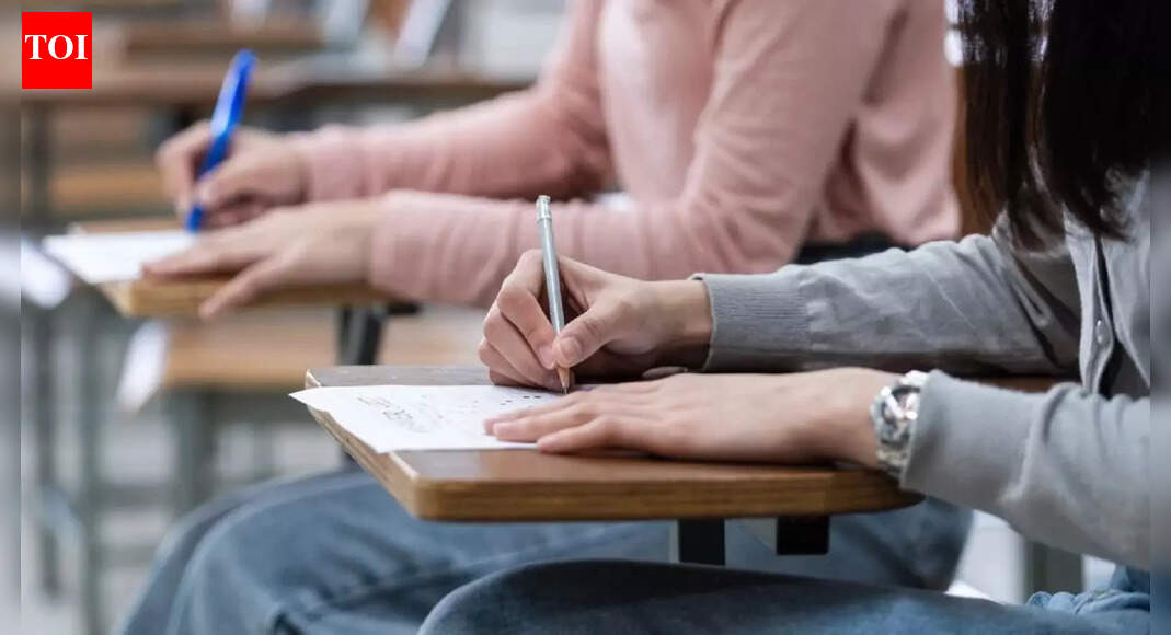 Will JEE Main and CUET shift to pen-and-paper after new recommendations by the parliamentary panel?