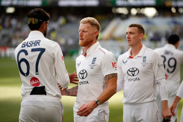 Ashes: ‘This series is not dead’ – Australia legend Glenn McGrath feels England stand on the cusp of ’embarrassing’ situation