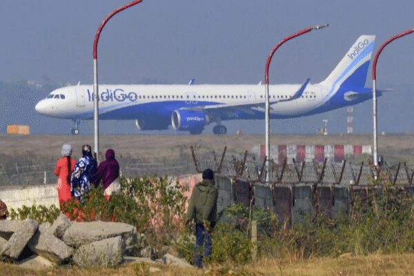 DGCA slashes IndiGo flights by 5%, govt doubles it to 10%