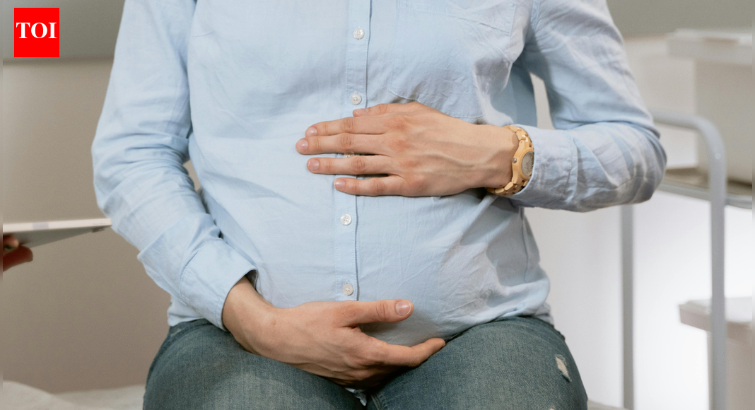 Woman born with two-uteruses shares candid answers to people’s biggest questions |