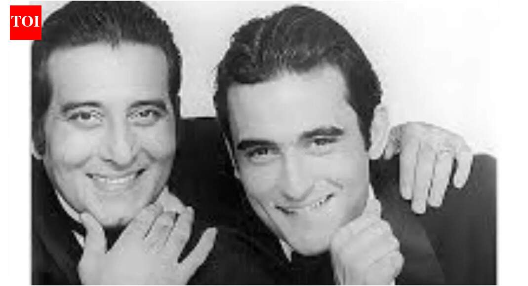 ‘Dhurandhar’: Akshaye Khanna got emotional after seeing himself as Rehman Dakait, reminded him of father Vinod Khanna; reveals prosthetic and character designer | Hindi Movie News