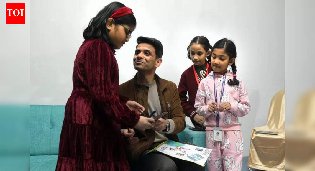 ‘Shoot for the stars, India’s space science future bright’ | Kolkata News