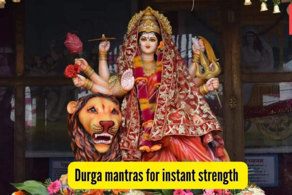 5 Durga mantras every woman should chant to feel powerful |