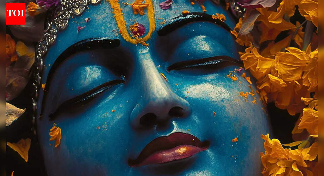 Lord Krishna Mantras According To Your Birth Date