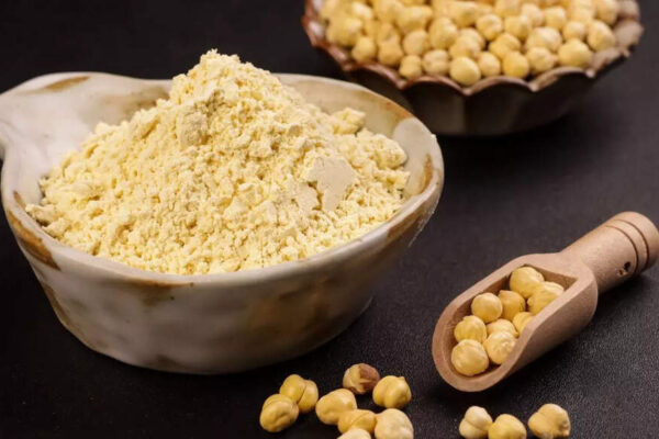 8 benefits of adding besan (gram flour) to your regular chapati atta |