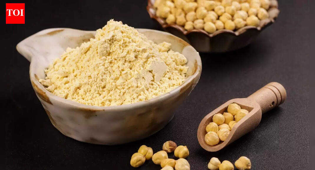 8 benefits of adding besan (gram flour) to your regular chapati atta |