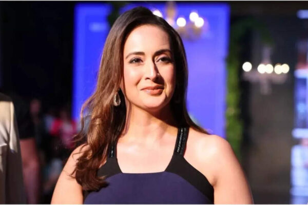 When Preeti Jhangiani recalled Shah Rukh sitting on the floor, chatting with a spot boy, revealed, ‘No star treatment’ on ‘Mohabbatein’ sets