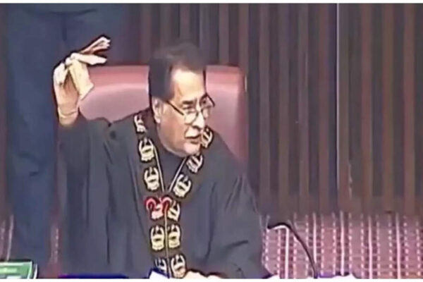 Watch: Pakistan assembly speaker finds money on floor — 12 MPs raise hands to claim it