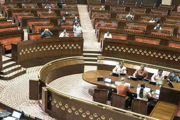 No Cabinet mantri present, Rajya Sabha adjourned for 10 minutes