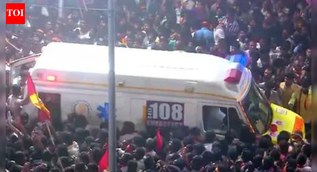 Karur stampede case: Something going wrong in Madras HC, says SC