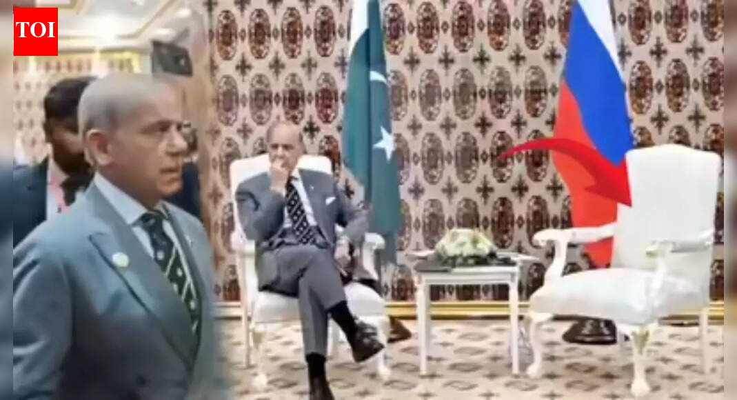Gatecrash or misrepresentation? Did Pakistan PM Shehbaz Sharif interrupt Putin’s closed-door meeting? Fact check