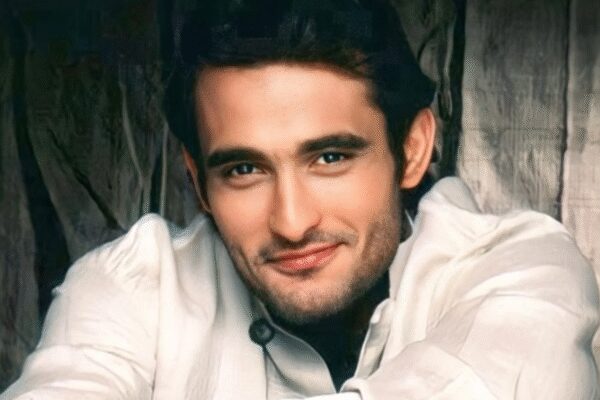 ‘Vinod Khanna and stepmom visited him often’: Dhurandhar star Akshaye Khanna’s schoolmate recalls his school days, reveals he was entire school’s crush | Hindi Movie News
