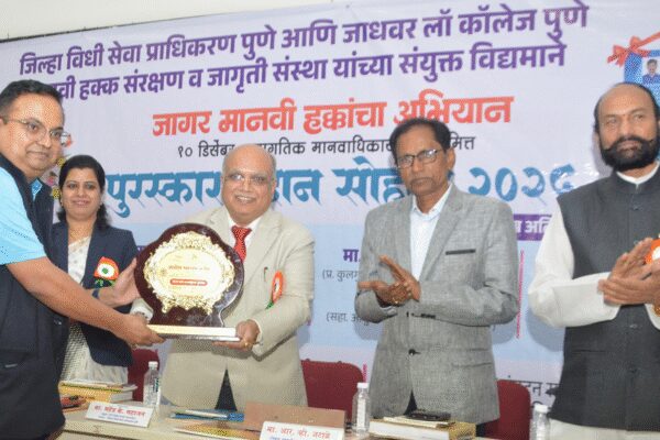 Ketan Deshpande presented award for Special Contribution to Human Rights