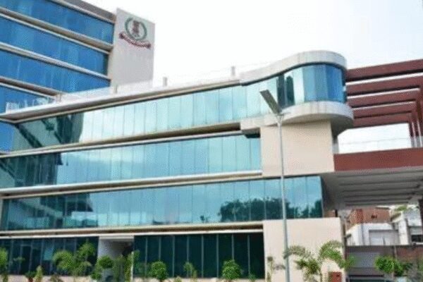 Income Tax Department cautions taxpayers against rise in fake emails, SMS scams