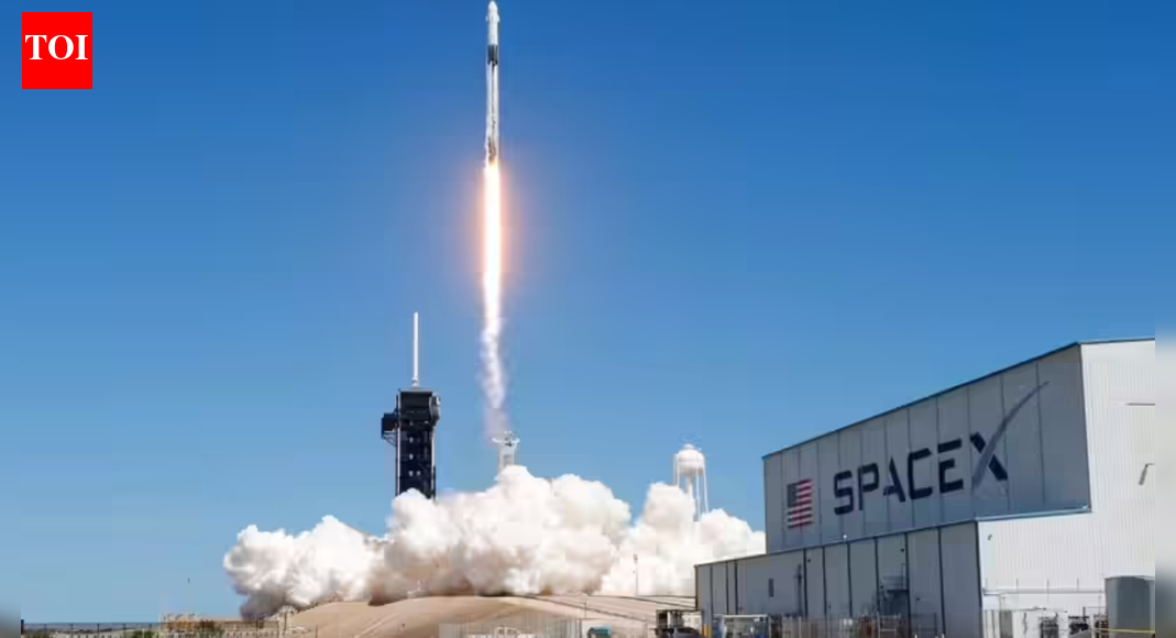 Biggest IPO ever? Insider share sale sets SpaceX valuation at 0 billion; 2026 market debut possible