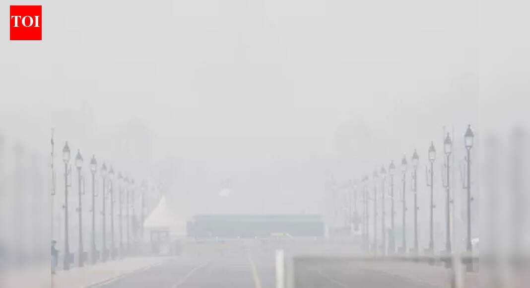 Delhi schools shift to hybrid mode for Classes 1–9 and 11 as pollution worsens under GRAP-IV