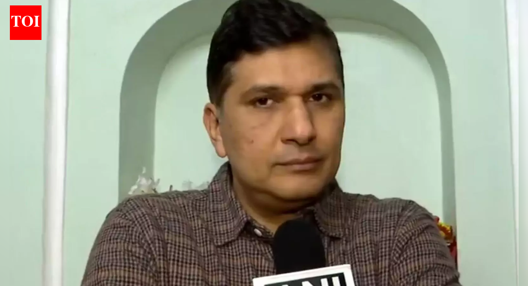 Aam Aadmi Party (AAP) Delhi unit President Saurabh Bharadwaj on Sunday criticised Chief Minister Rekha Gupta over the worsening air quality in the national capital, stating that she is unaware of the Air Quality Index (AQI) and its parameters, adding that she must leave the pollution problem for the experts to deal with. Photo credit: ANI NEW DELHI: Aam Aadmi Party (AAP) Delhi unit President Saurabh Bharadwaj on Sunday criticised chief minister Rekha Gupta over the worsening air quality in the national capital, stating that she is unaware of the Air Quality Index (AQI) and its parameters, adding that she must leave the pollution problem for the experts to deal with.Speaking to ANI, Bharadwaj said, “This government has been in power for almost a year. Nowhere in this country are there incidents of stubble burning. The condition of pollution is that even inside a closed room, we can see smog. The CM of Delhi doesn’t know what AQI is? She says any instrument can measure AQI. She can’t even properly pronounce AQI. What will the people of Delhi expect from the Chief Minister for the next 4 years?” Rahul Gandhi Demands Unified National Response As Parliament Debates India’s Air Pollution Crisis “I think experts should come in front and the Chief Minister should take a step back,” he added.Residents of Delhi on Sunday expressed deep concern over deteriorating air quality as the city’s AQI surged to 497, remaining in the ‘severe’ category, according to the Central Pollution Control Board (CPCB).Locals reported experiencing breathing difficulties, eye irritation and other health issues due to the worsening pollution levels. Many residents also expressed concern for vulnerable groups, including the elderly and children, who are more susceptible to respiratory problems.Speaking to ANI, Suresh, a resident of Jalgaon, highlighted the importance of clean air for health and well-being.According to CPCB, the AQI, which ranges from 0 to 500, is divided into six categories, each reflecting the level of pollution and associated health risks.As per the AQI categorisation, readings between 0-50 are classified as ‘good’, 51-100 ‘satisfactory’, 101-200 ‘moderate’, 201-300 ‘poor’, 301-400 ‘very poor’, and 401-500 ‘severe’.In response to the severe pollution, the Delhi Government’s Directorate of Education on Saturday directed that schools conduct classes for grades IX and XI in hybrid mode. This decision followed the Commission for Air Quality Management (CAQM) invoking Stage IV of the Graded Response Action Plan (GRAP) as AQI levels approached the ‘severe’ mark.End of ArticleFollow Us On Social MediaVideosTharoor Warns India Faces Growing Anti-Migrant Sentiment, Says “It’s Not Just In The West”Bhutia hits out at VIP culture, says Messi Kolkata chaos tarnishes India’s imageRam Temple Trust Prepares For Massive Pilgrim Rush As Ayodhya Eyes Kumbh-Scale CrowdsAssam CM Himanta Biswa Sarma Slams VIP Culture After Messi Event Chaos in West BengalMessi Lights Up Bandra-Worli Sea Link in Mumbai Ahead of Fan Meet, City Excited to Greet Star”Very Disappointing” Former Captain Bhutia Criticises VIP Mismanagement at Messi Show‘Truly Historic’: PM Modi’s Jordan Visit to Mark 75 Years of Diplomatic TiesCongress Questions BJP’s Renaming Of MGNREGA, Hits Out At Gandhi HatredMessi Event Chaos In Kolkata Triggers BJP Attack On Mamata Over Law Order And MismanagementMessi Event Chaos In Kolkata: Bengal Police Detain Organiser, Refunds Announced123PhotostoriesWinter Special: How to make Dhaba-style Champaran Mutton at homeSins humans commit and the hells they go to based on birth month (Garuda Purana Inspired)Maharashtra Infrastructure Boost: Rs 1.5 Lakh Crore Highways, Expressways, and Urban Mobility Projects Approved5 Ways Learning Math Improves Performance in Other Subjects: The Hidden Superpowers of Numbers10 least visited countries in the world: Should you go?What happens when you drink lemon water in the morning for 14 days and other ingredients to add into itWhen props became superstars: Bollywood objects that outshone the actors7-day easy-to-make breakfast recipes for weight loss5 Indian flowers that fill the winter wonderland with a dash of coloursNike Air Jordan 1 to Adidas Yeezy: The 5 best-selling and most desired sneaker pairs of all times123Hot PicksMukesh Ambani vs Gautam AdaniDonald TrumpAnurag ThakurGold rate todaySilver rate todayPublic Holidays NovemberBank Holidays NovemberTop TrendingDelhi SchoolJohn CenaMessi Kolkata EventKyle TuckerMLB Trade RumorsBoston Red SoxDelhi AQIFernando Mendoza MomMessi Event Organiser Satadru DuttaWho is Paige Shiver