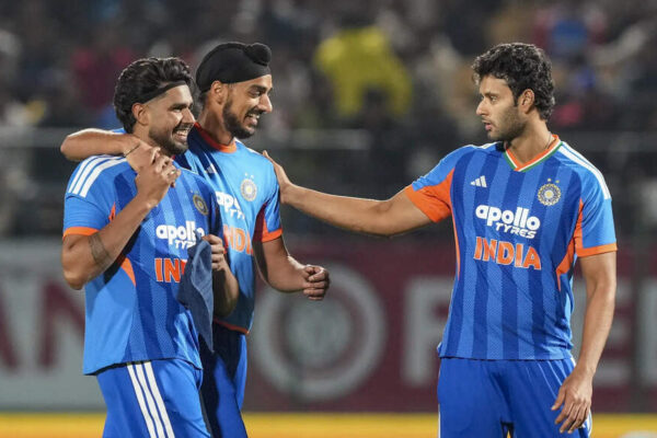 IND vs SA, 3rd T20I: Seamers wreak havoc as India thrash South Africa by seven wickets to go 2-1 up | Cricket News