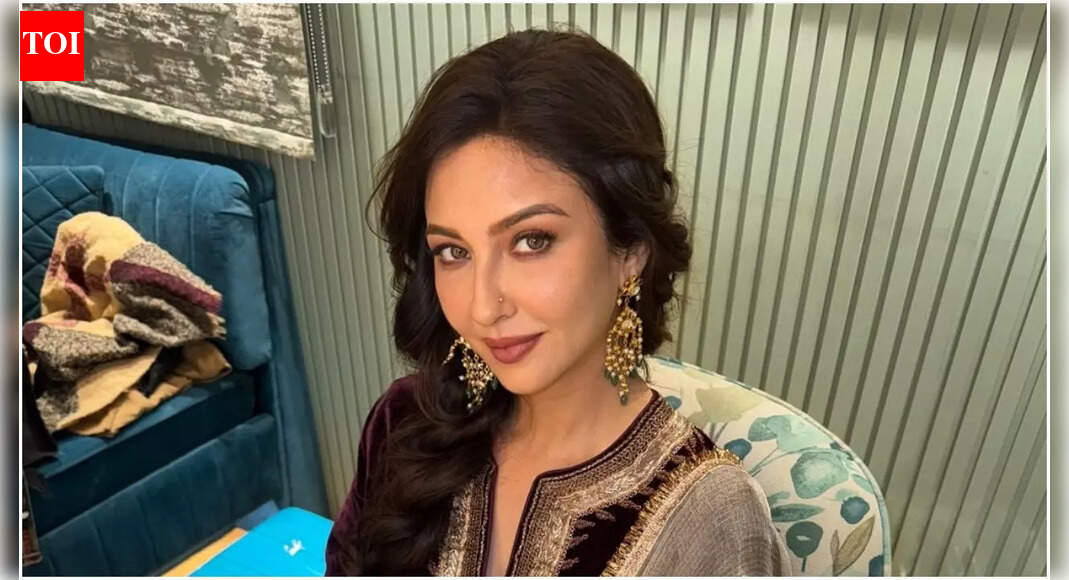 ‘Dhurandhar’: Saumya Tandon PRAISES Ranveer Singh for his work, Says, ‘Best performance ever’