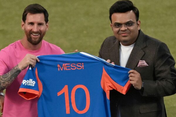 Jay Shah gifts T20 World Cup tickets, Team India jersey and bat to Lionel Messi – Watch | Football News