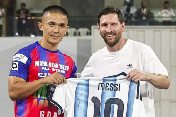 ‘Whose art is my antidote to sadness’: ‘Fan’ Sunil Chhetri reflects on meeting Lionel Messi; shares emotional post | Football News