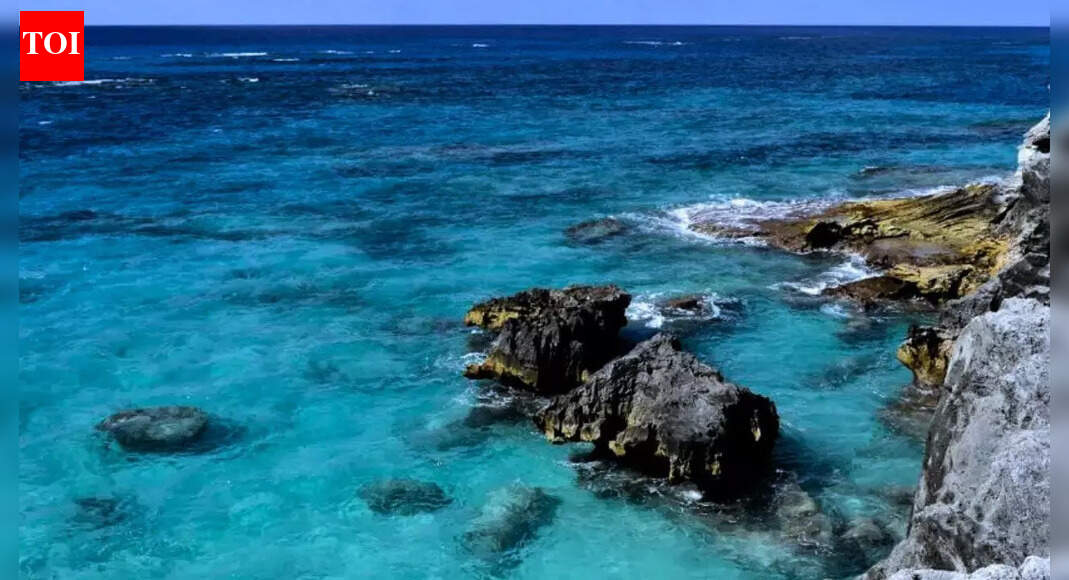 Strange new discovery in Bermuda Triangle stuns scientists: 20-km-thick rock layer found beneath surface