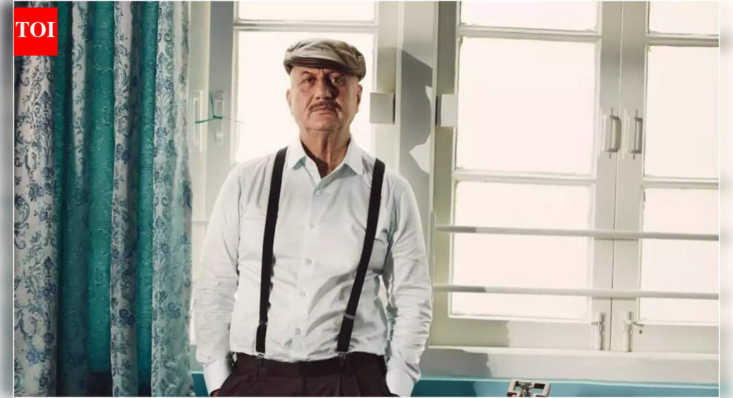 ‘Mumbai has given me everything’: Anupam Kher pens emotional tribute as he completes 50 years in films | Hindi Movie News