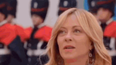 Height gap draws attention: 5’2 Meloni’s reaction greeting 6’8 Mozambique President goes viral – watch