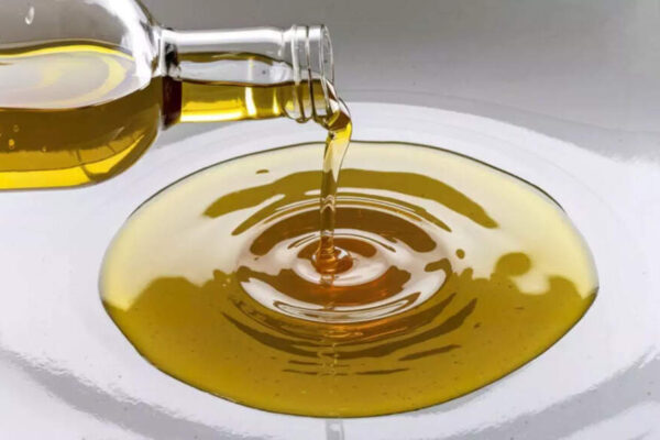 7 unexpected cooking oil uses in the garden |